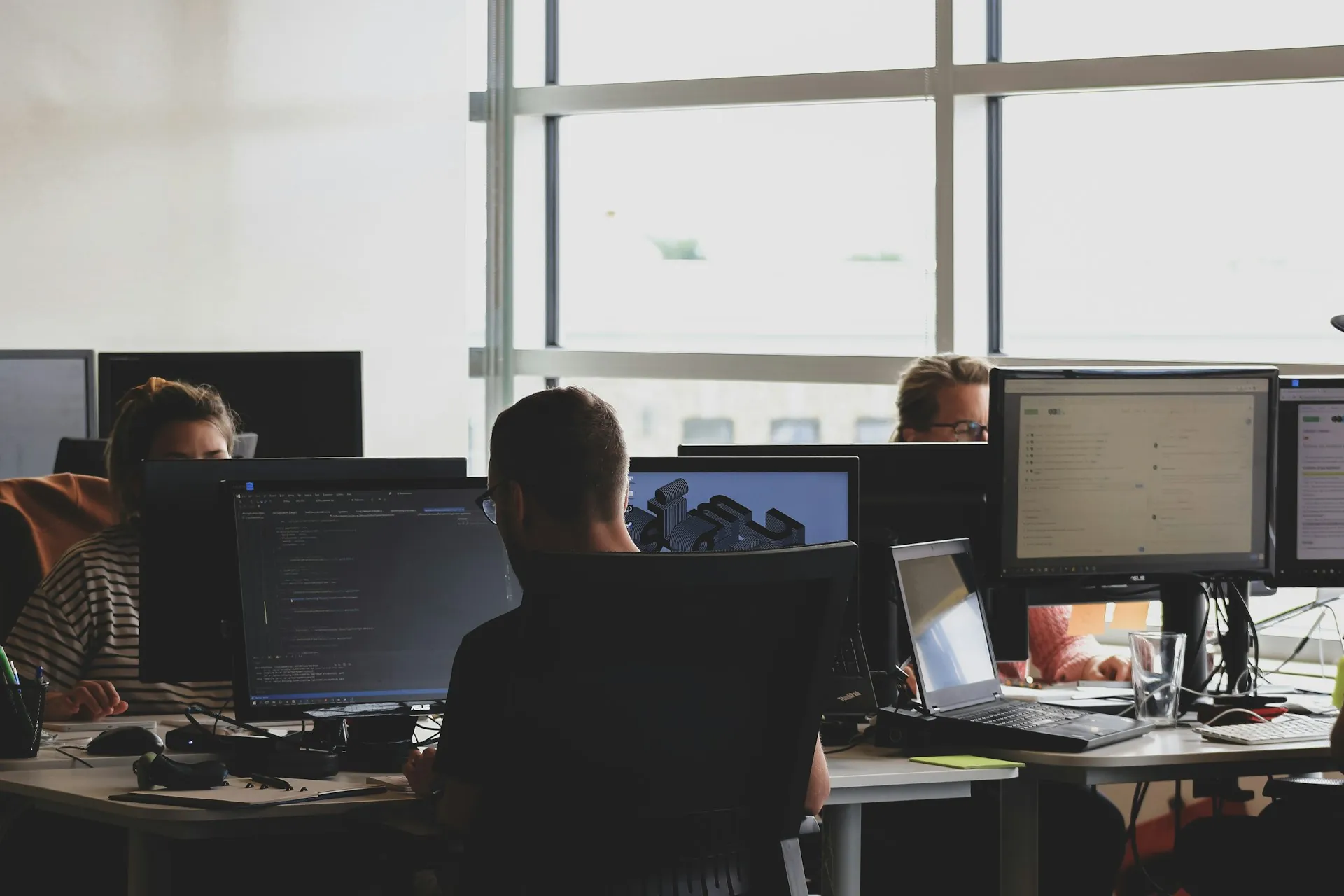 Product development analytics and growth charts: Native vs Cross-Platform: A Mobile App Development Playbook